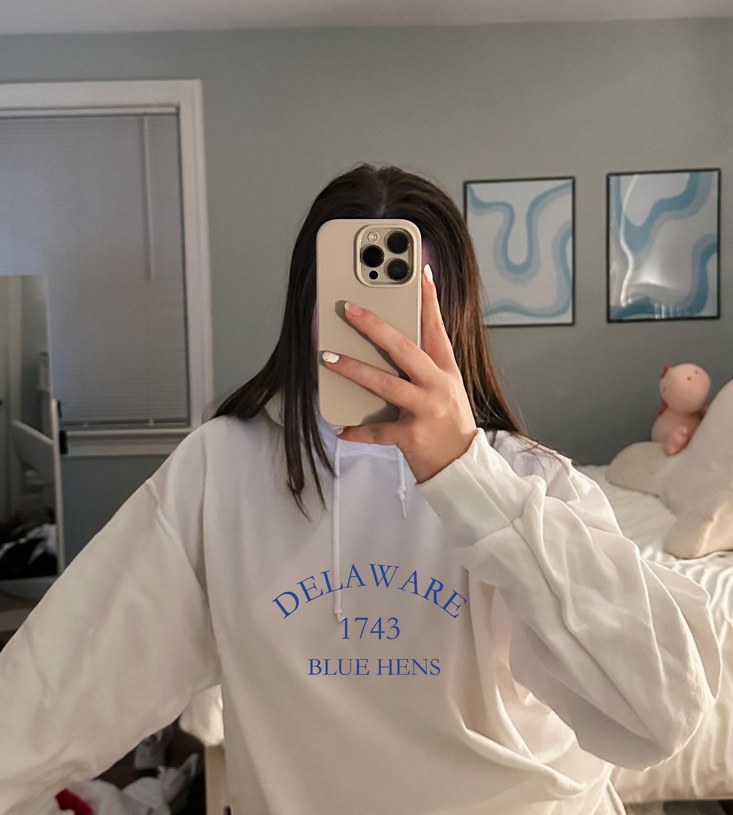 Sophia Sweatshirt (Delaware)